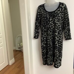 Calvin Klein knit sweater dress Large 3/4 sleeves